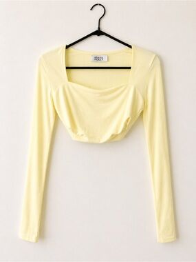 Oh Polly butter light yellow long sleeve top Size 8 with adjustable strap